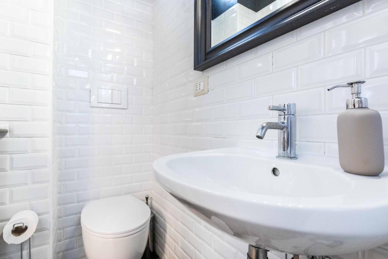 Tirso 9 - Con Posto Auto Apartment Milan Luaran gambar